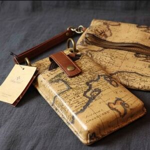 NWT Patricia Nash, European Map Collection, Farliegh Crossbody Phone Case